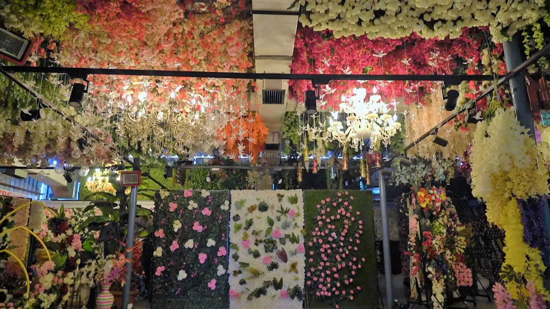 M D Flowers