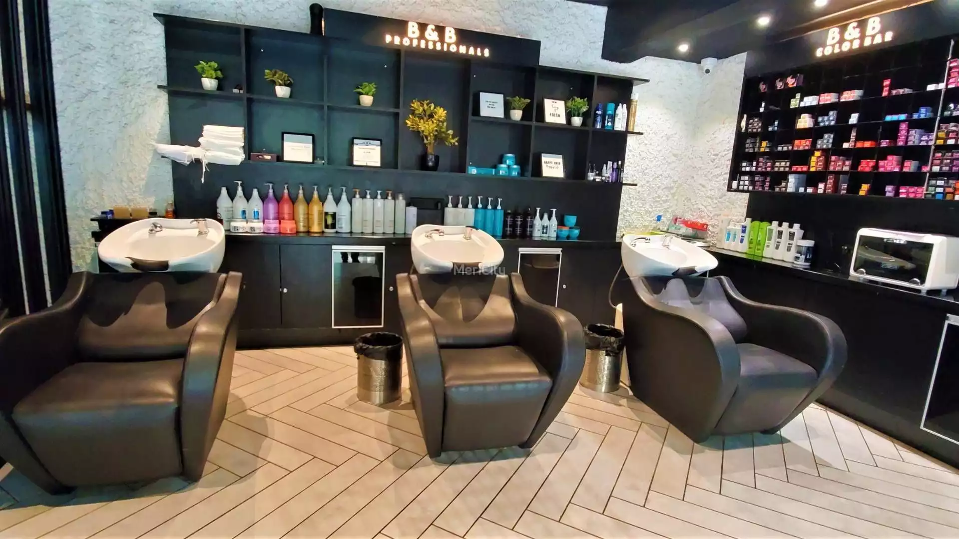 B & B Salon and Nails