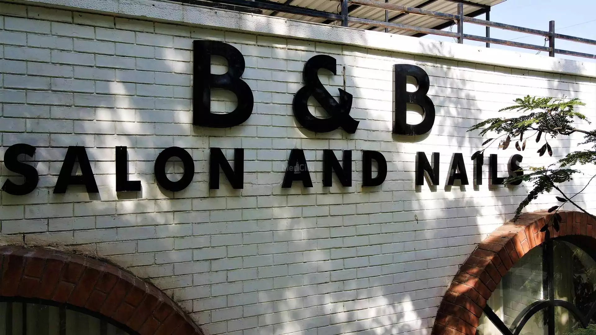 B & B Salon and Nails