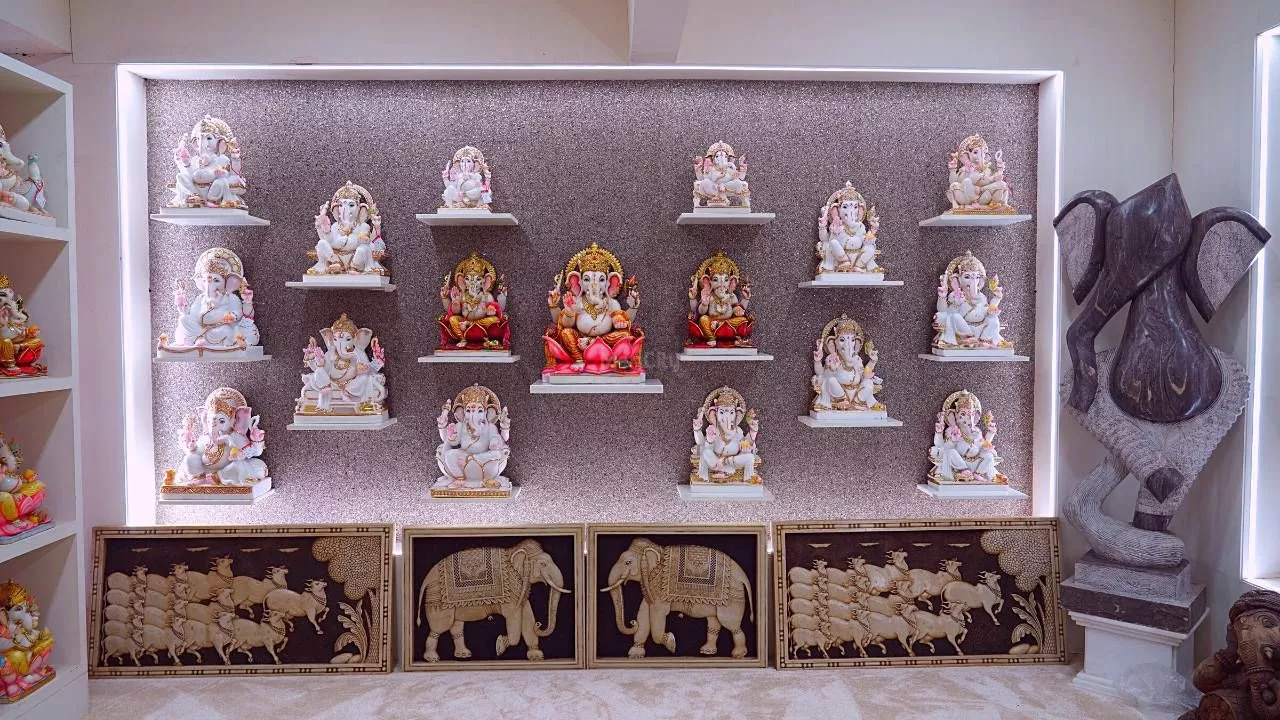 Sompura Moorti Art World's Largest Marble Art Gallery