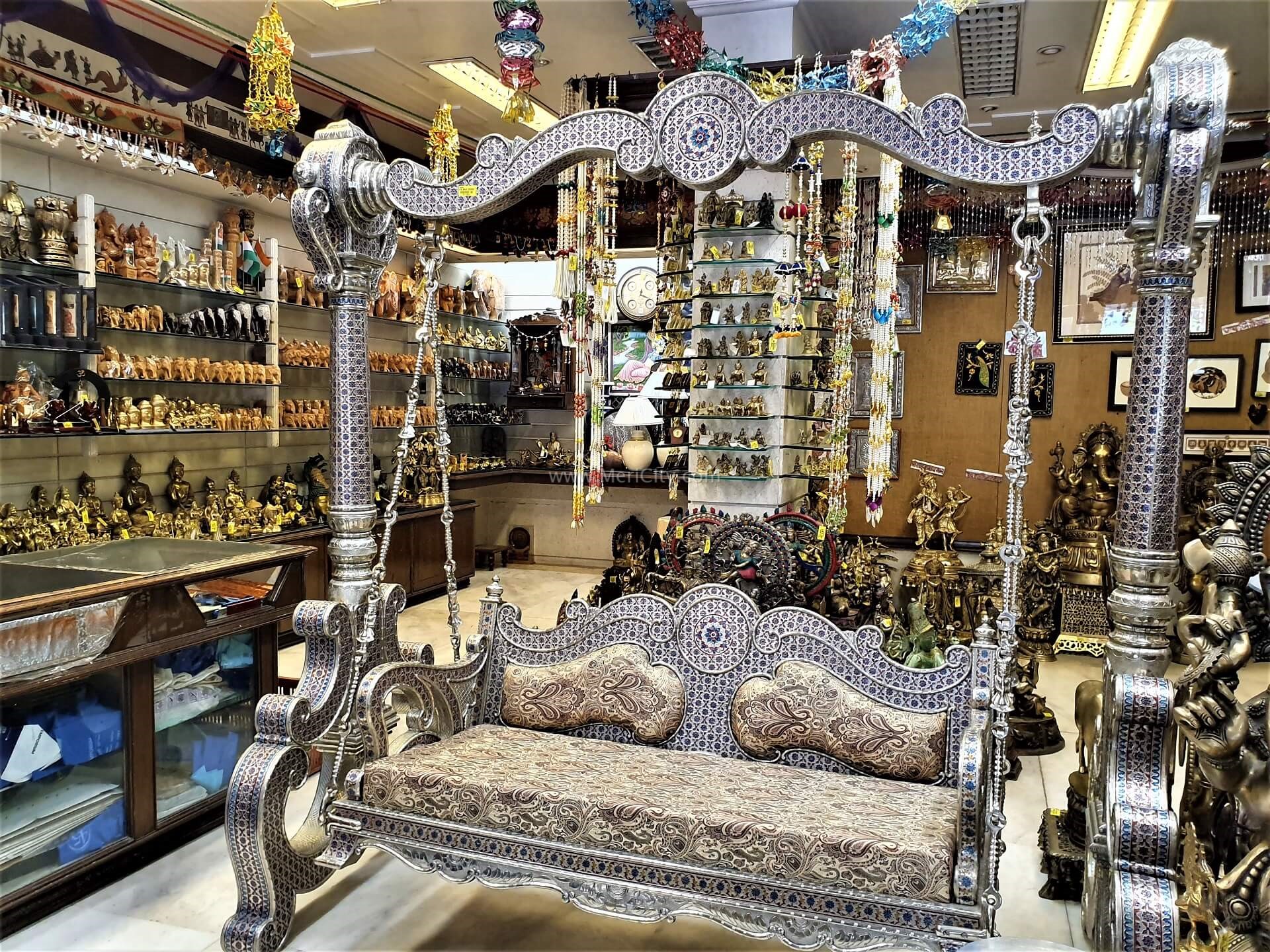 Kapasi Handicrafts Emporium in Ahmedabad, Ashram Rd Arts and Crafts