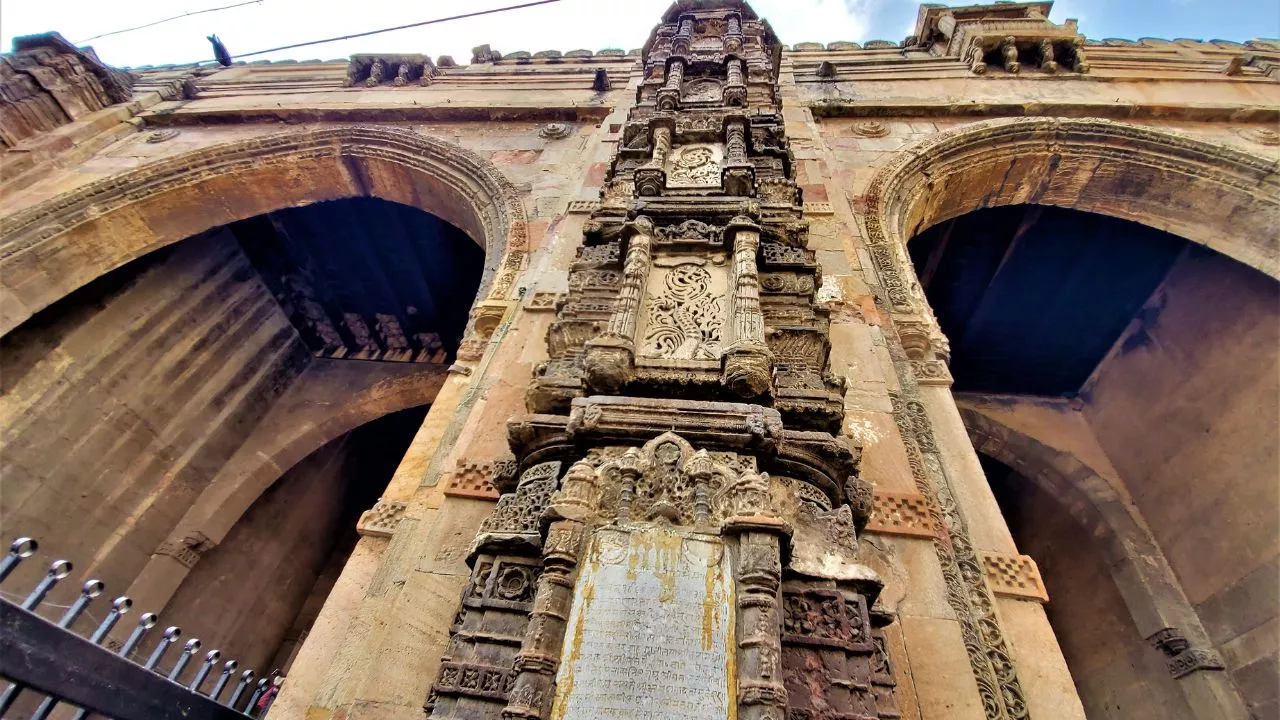 Bhadra Fort & Teen Darwaja