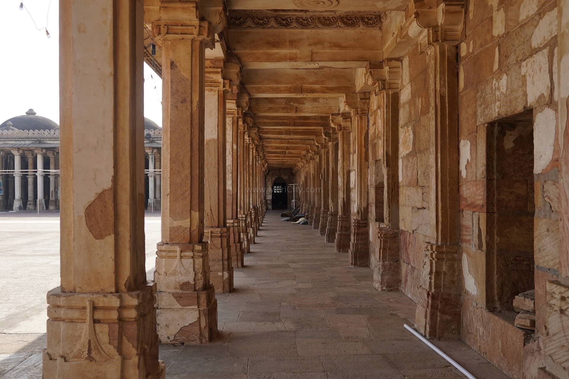 Sarkhej Roza