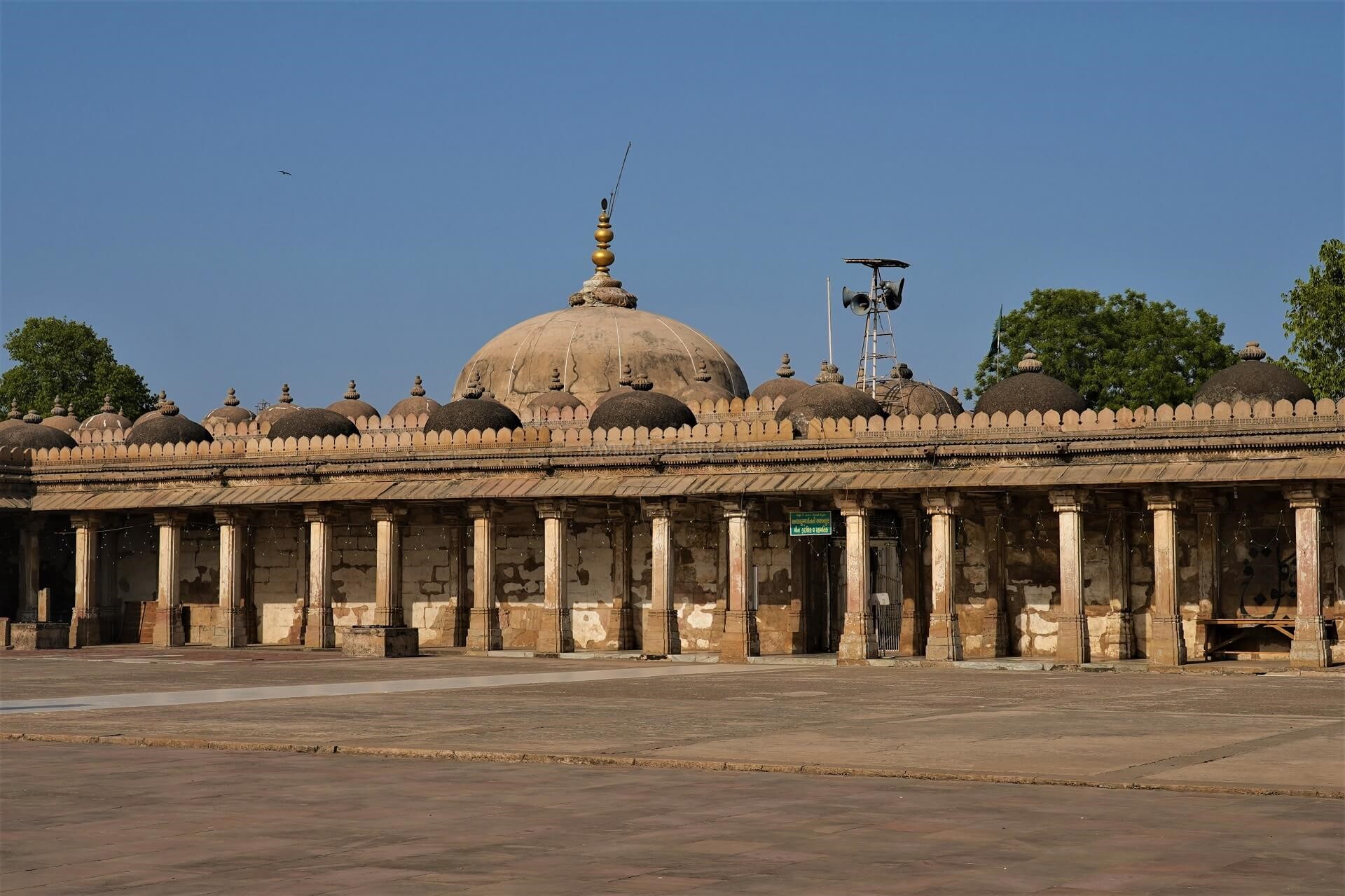Sarkhej Roza